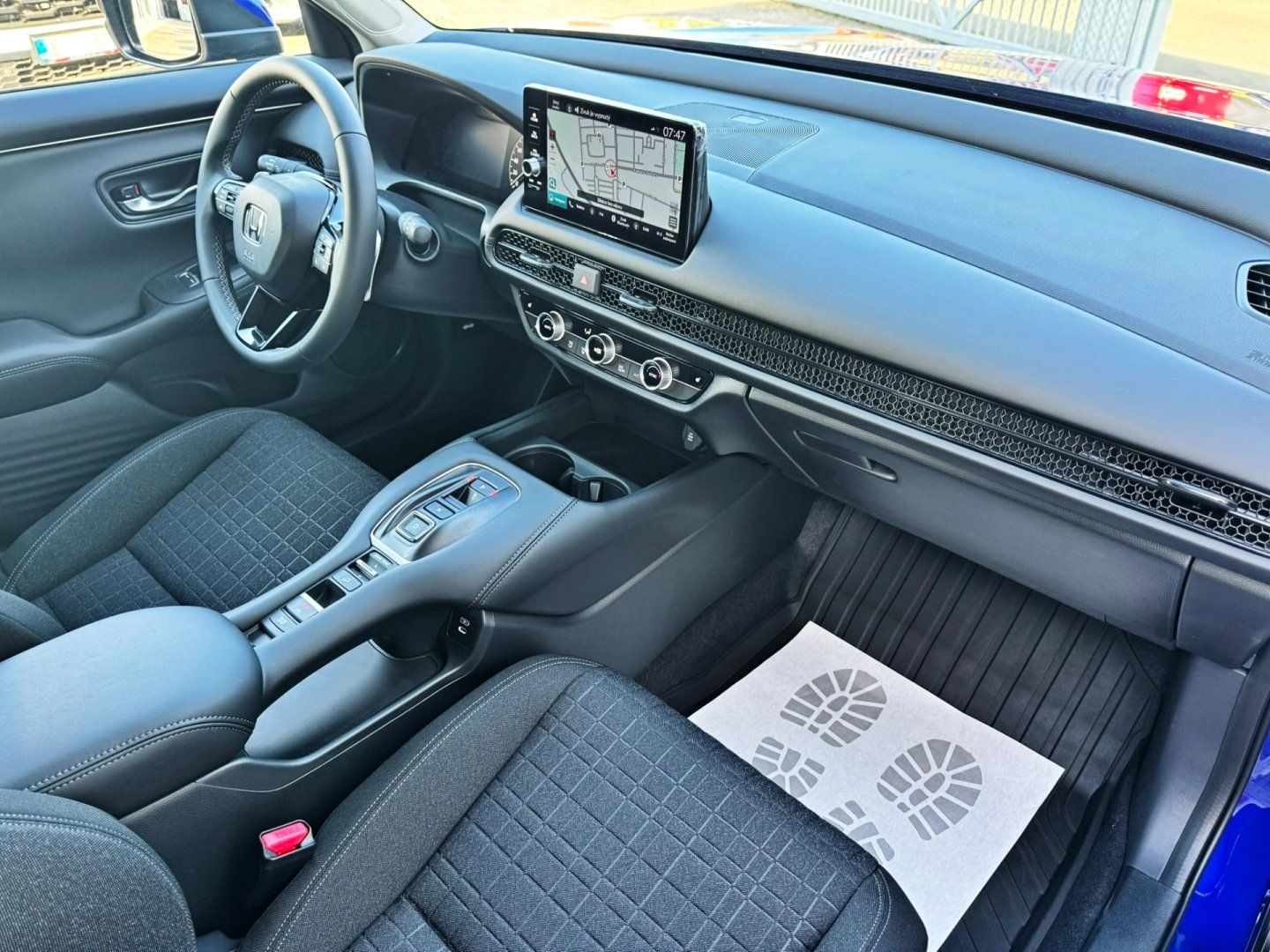 Honda ZR-V, 2.0eHEV 135kW ELEGANCE skladem - fotka 6