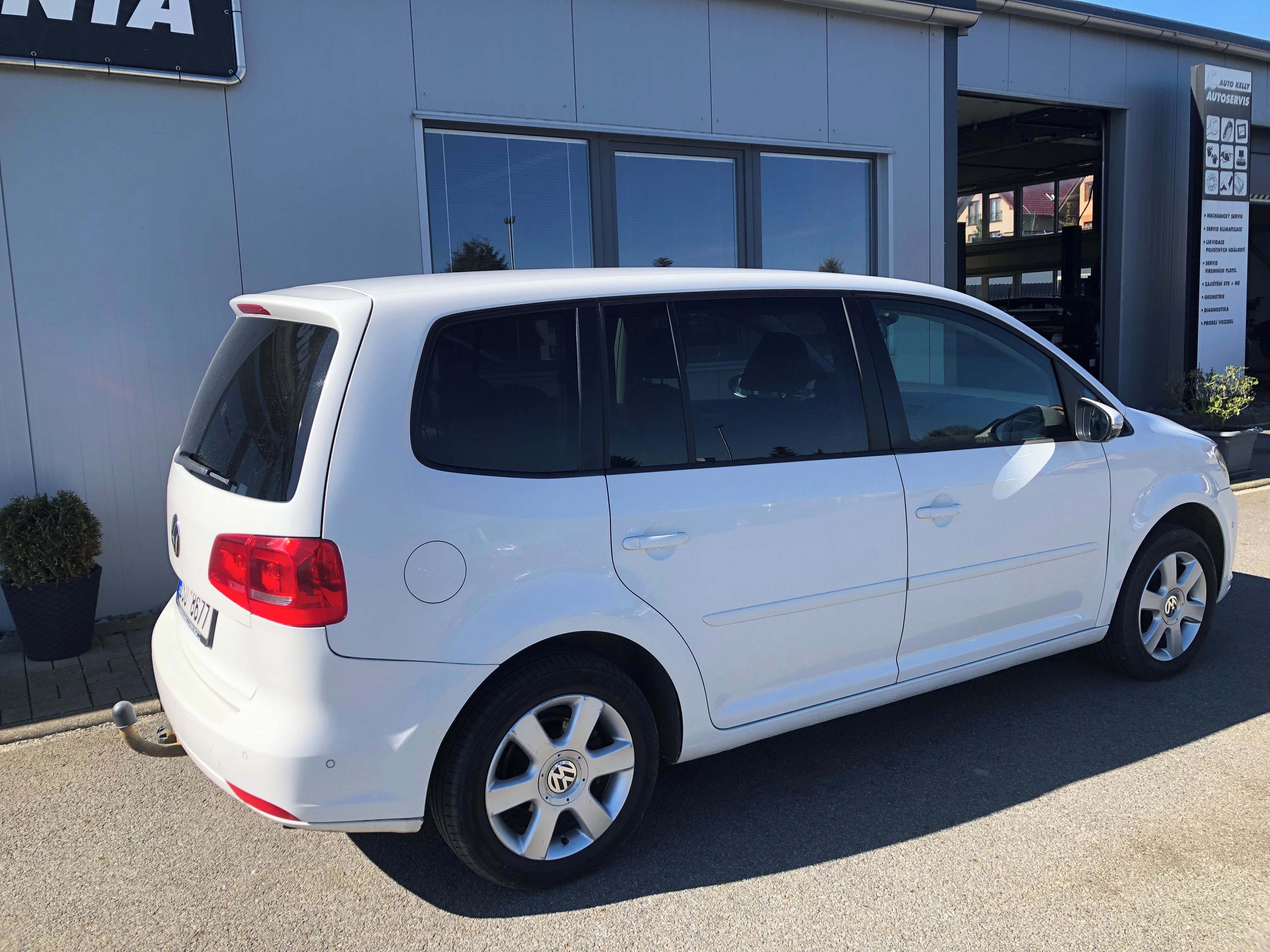 Volkswagen Touran, 2,0TDI 103kW DSG - fotka 5
