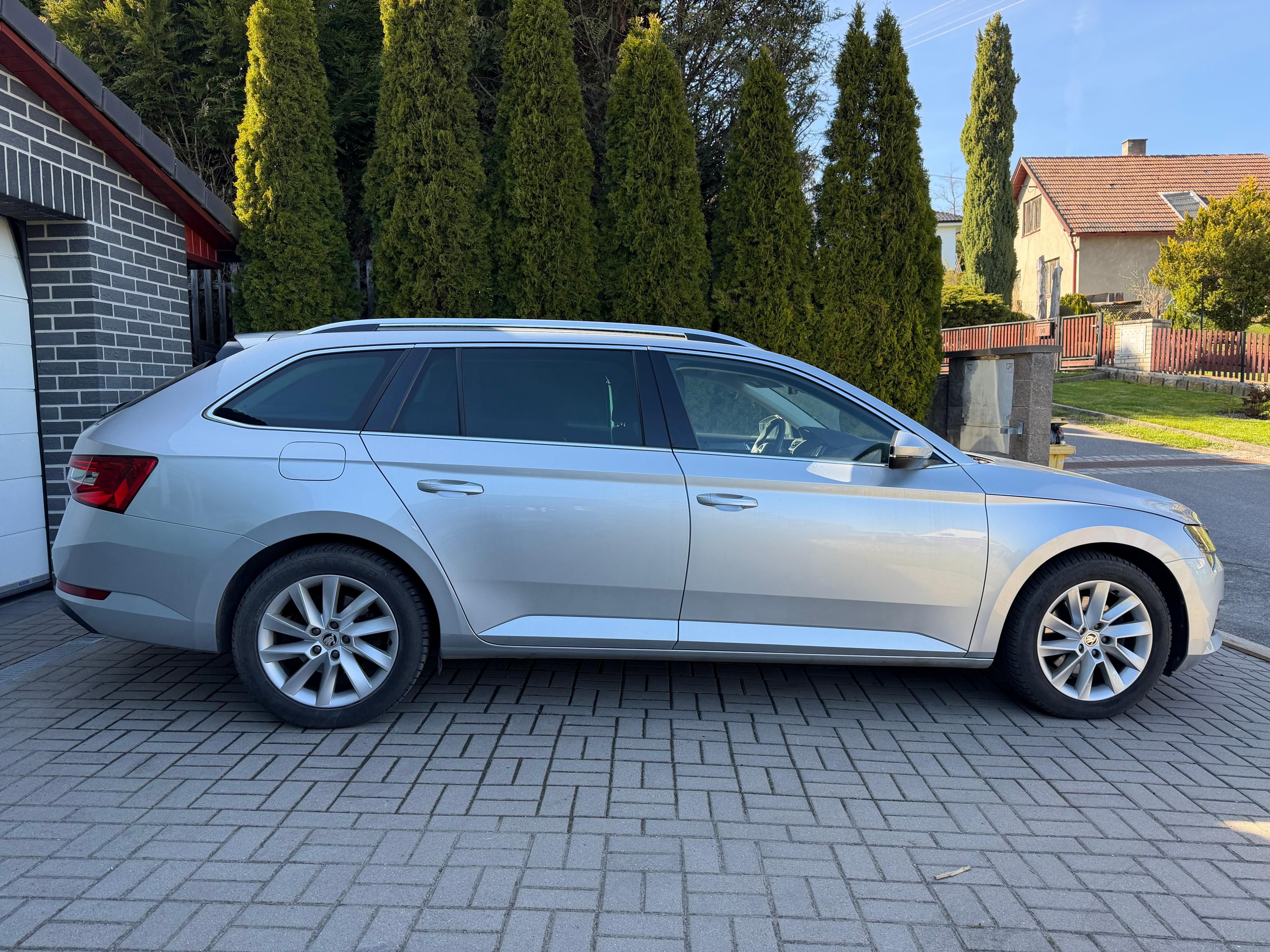 Škoda Superb, 2,0TDI,Style+,6M,CZ,1.maj,DPH - fotka 4