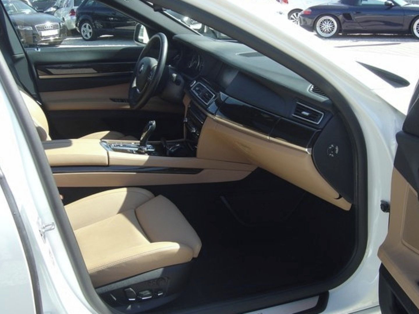 BMW Řada 7, 740L, XDRIVE, 225kW - fotka 3