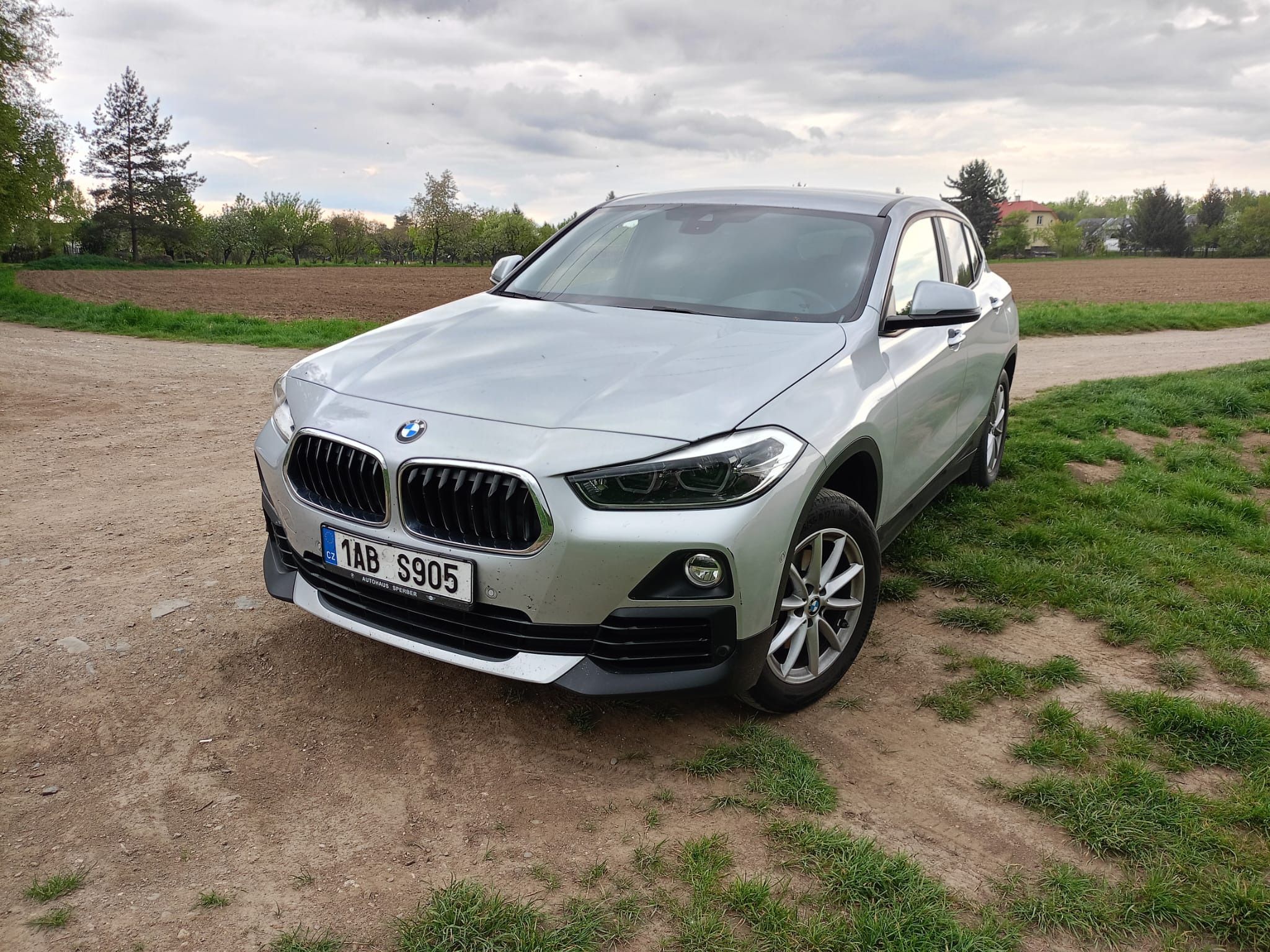 BMW X2, BMW X2 sDrive 2.0 nafta - fotka 5