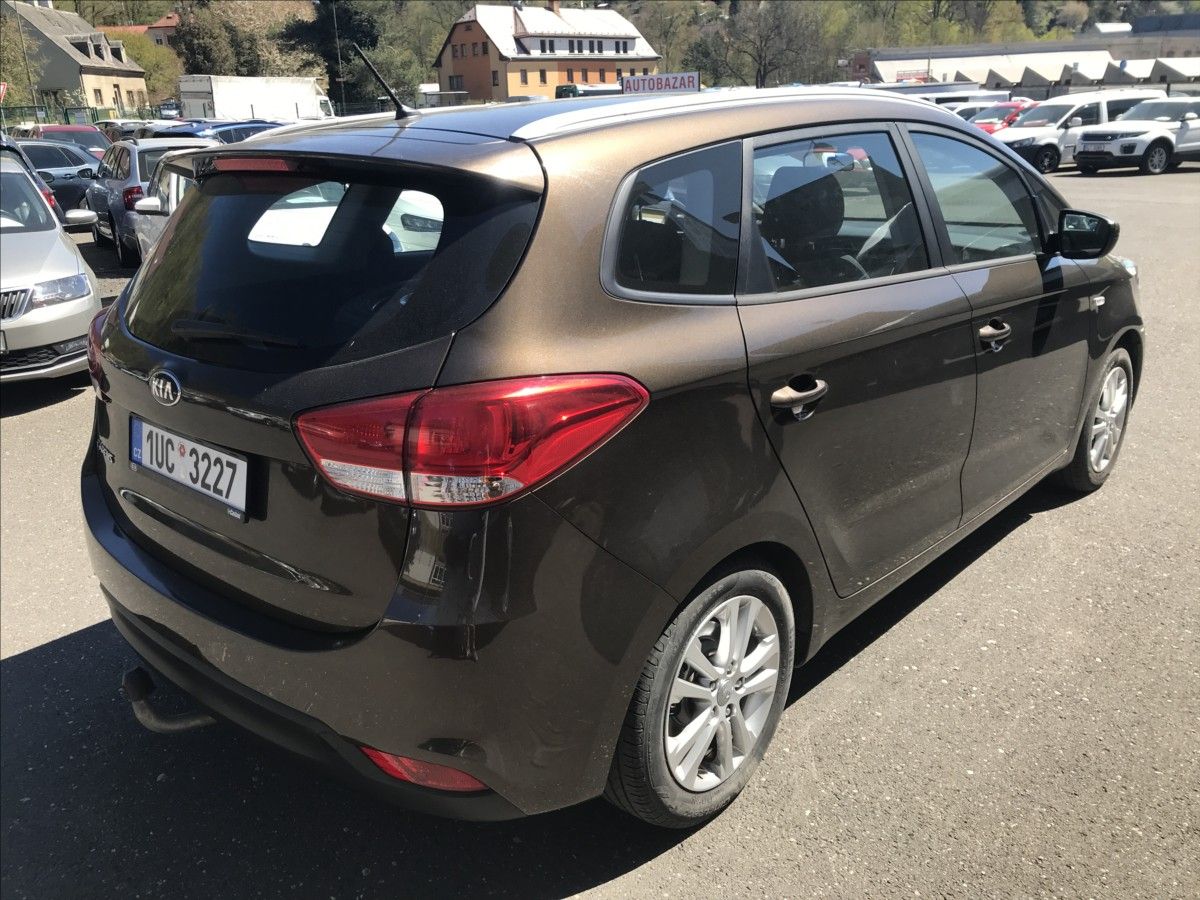 Kia Carens, 1,6 GDi 99kW - fotka 5