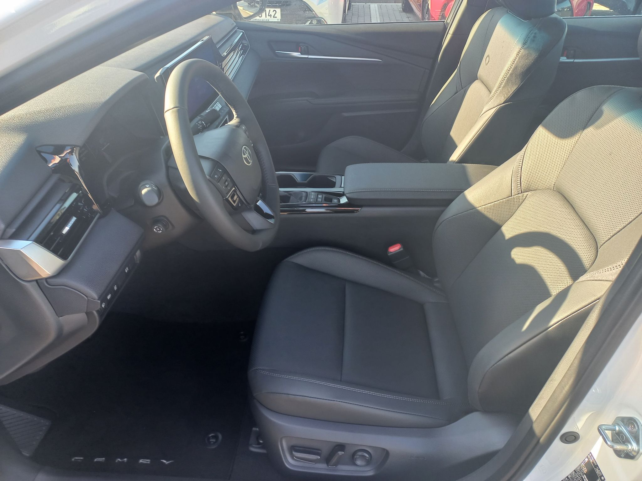 Toyota Camry, Prestige   2,5 HEV - fotka 6
