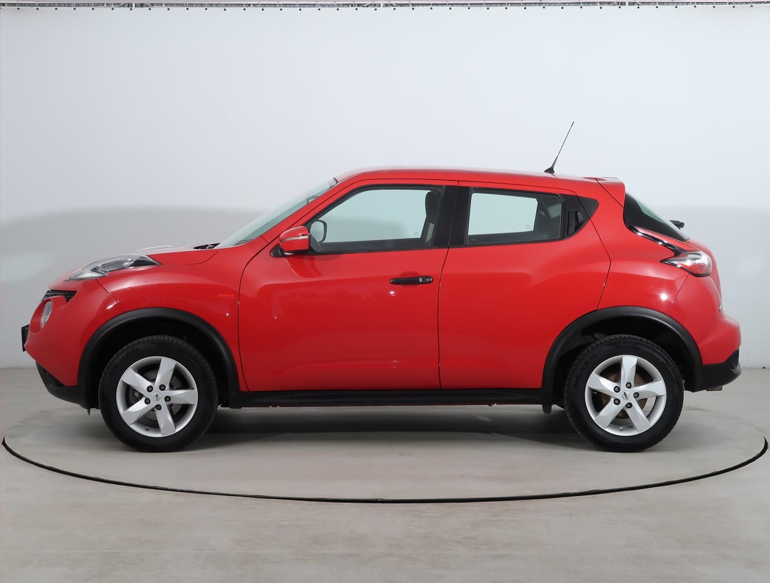 Nissan Juke, 1.6 i, Serv.kniha - fotka 3