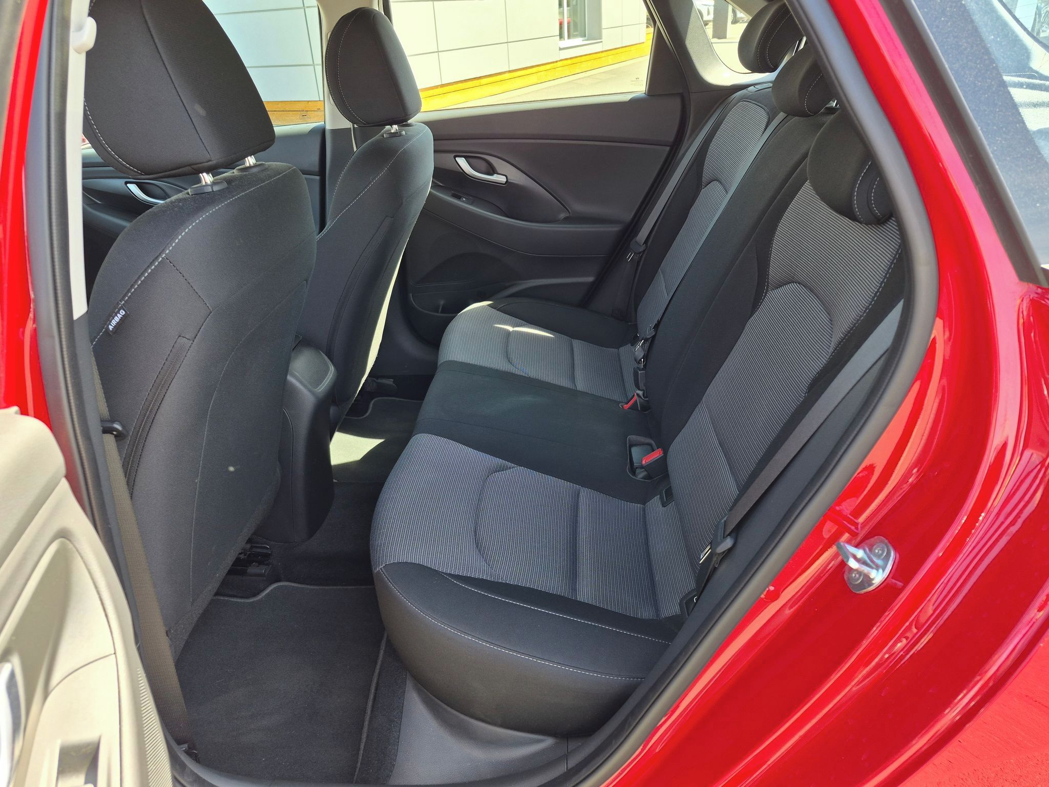 Hyundai i30, Comfort 1,5 CVVT - fotka 6