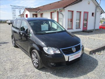 2,0 TDi,aut.klima,serv.kniha,