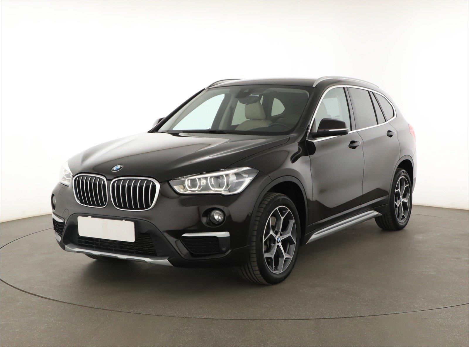BMW X1, xDrive20i, 4X4, Automat - fotka 2