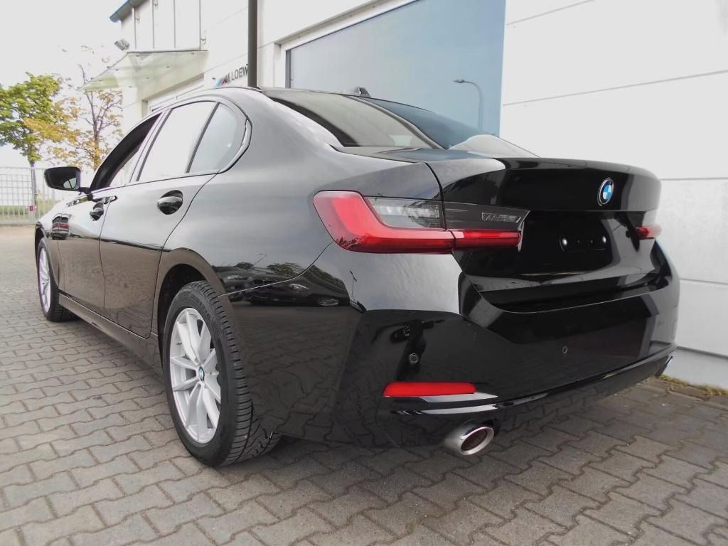 BMW Řada 3, 318 iA Lim. BUSINESS*Navi* - fotka 2