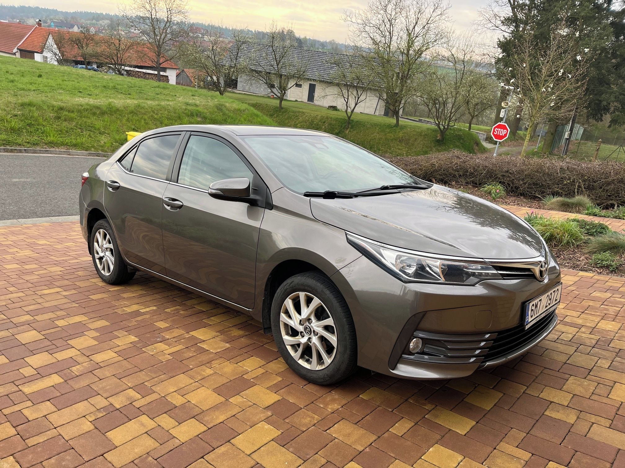 Toyota Corolla, 1.6/97kW servisováno,1.majitel - fotka 6