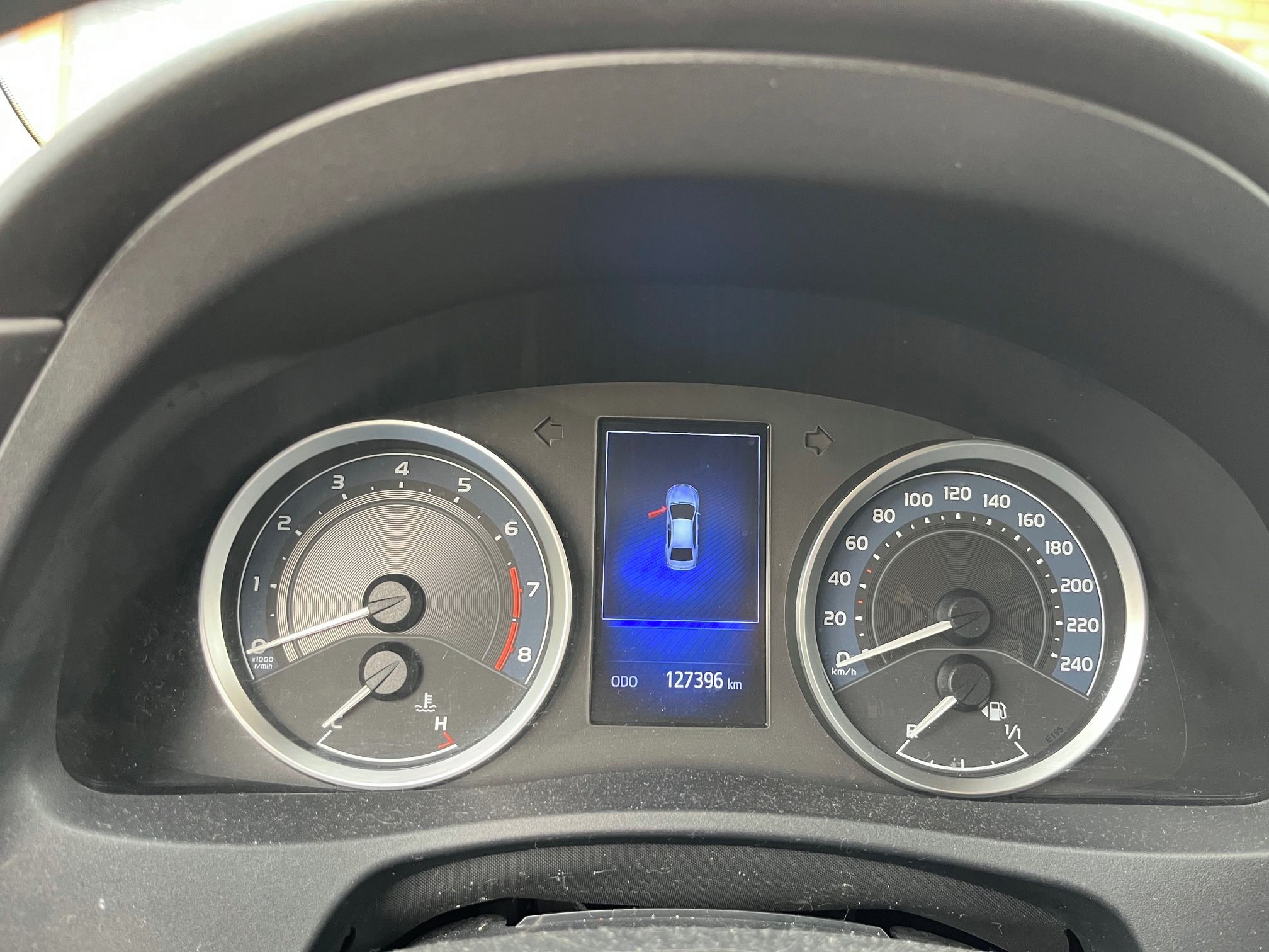 Toyota Corolla, 1.6/97kW servisováno,1.majitel - fotka 2