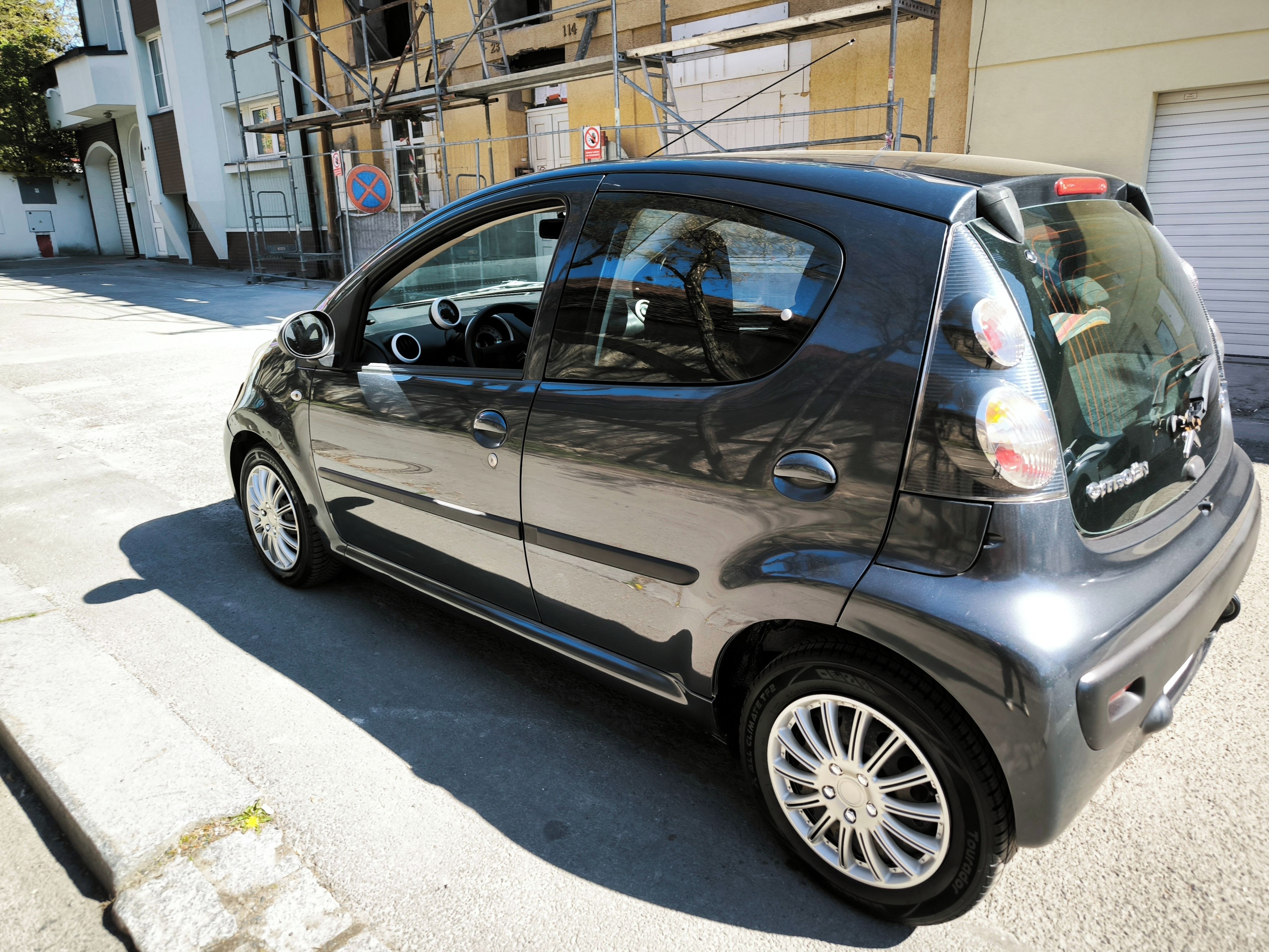 Citroën C1, 999cm klimatizace 5dvéř - fotka 4