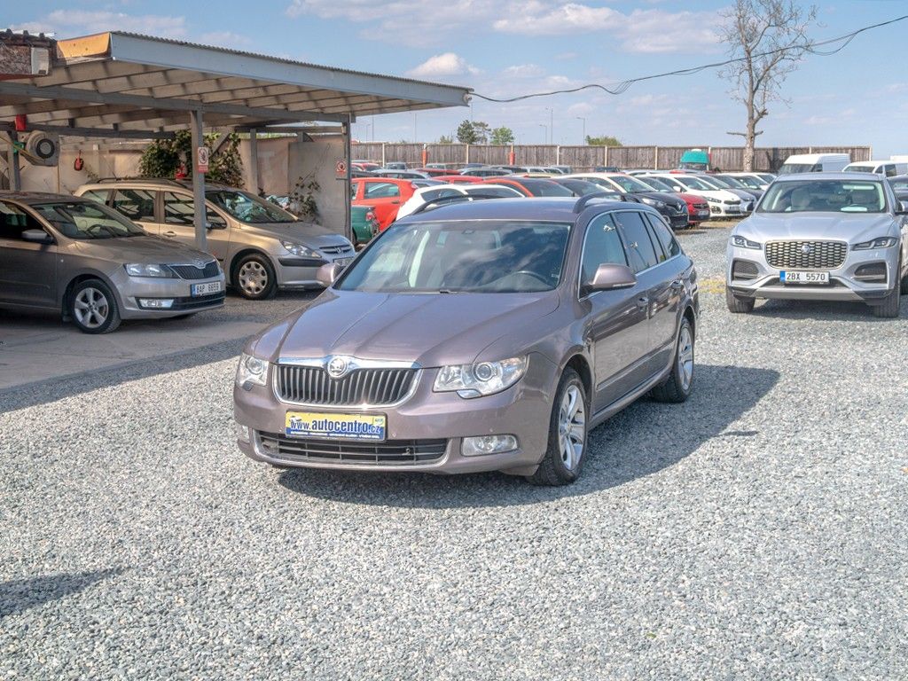 Škoda Superb, ČR 2.0TDI 125KW man – NAVIGACE