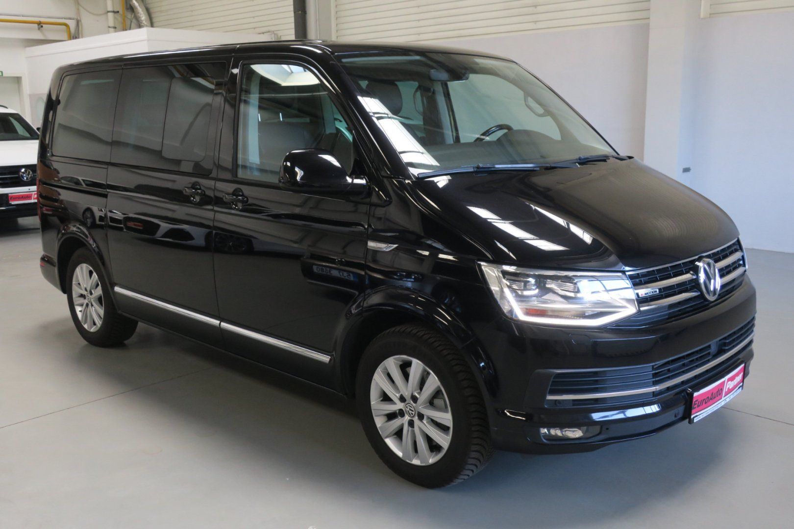 Volkswagen Multivan, T6 2.0TDI Highline 4M DSG NezT - fotka 5