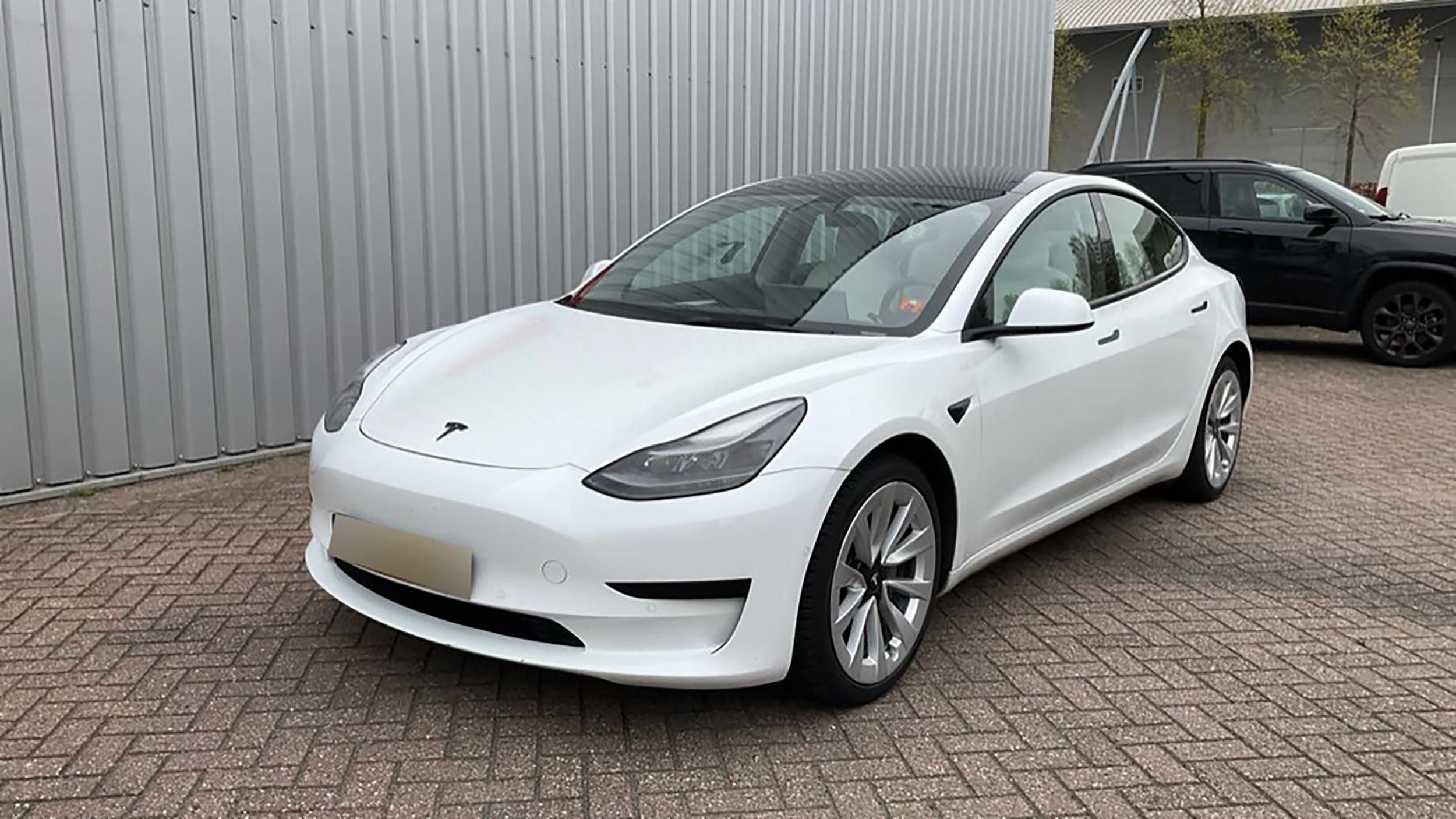 Tesla Model 3, Range Plus LFP - fotka 2