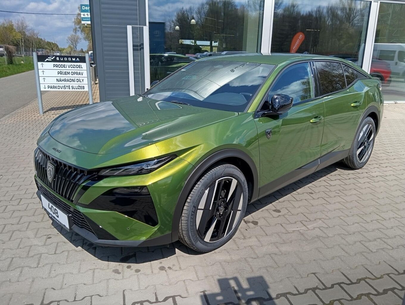 Peugeot 408, GT Plug-in HYBRID 240 e-DCS7 - fotka 3