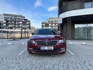 Superb 2.0 TDI 4x4, 140 kW
