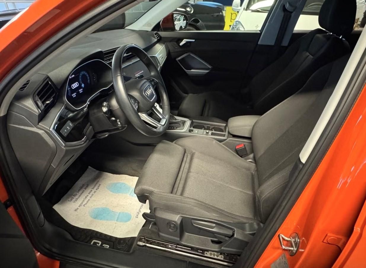 Audi Q3, 45 TFSI e Proline Matrix - fotka 6