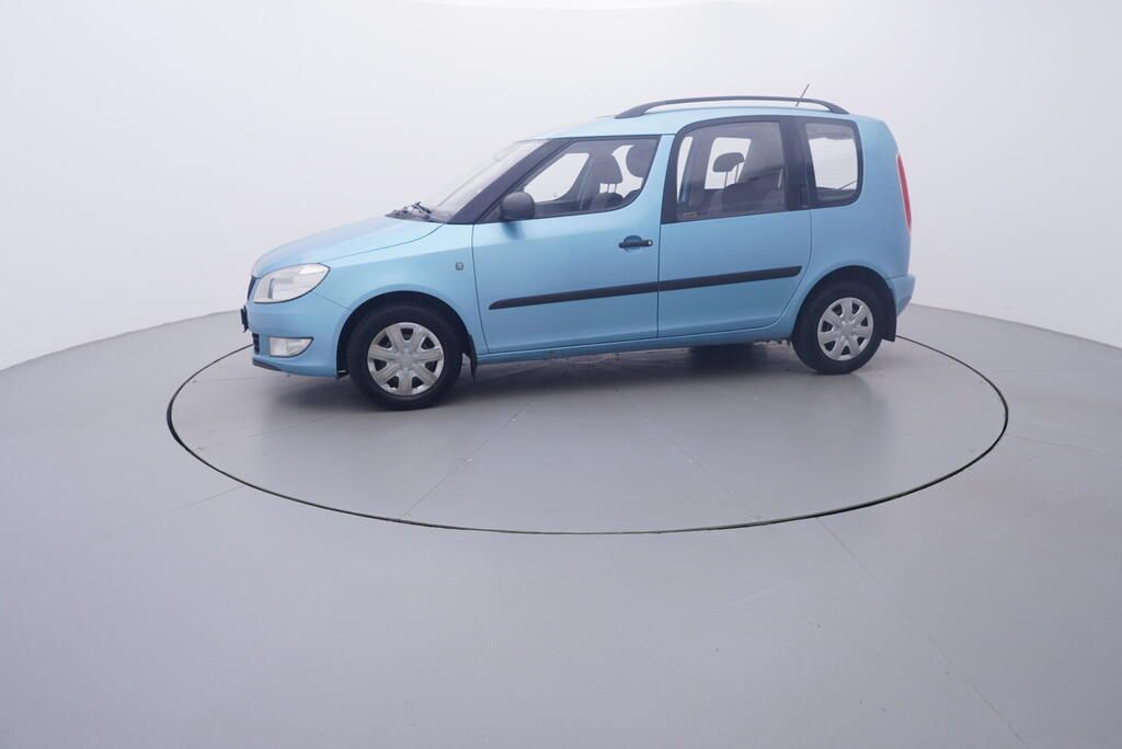 Škoda Roomster, Magic 1.4 16V 63 kW - fotka 2