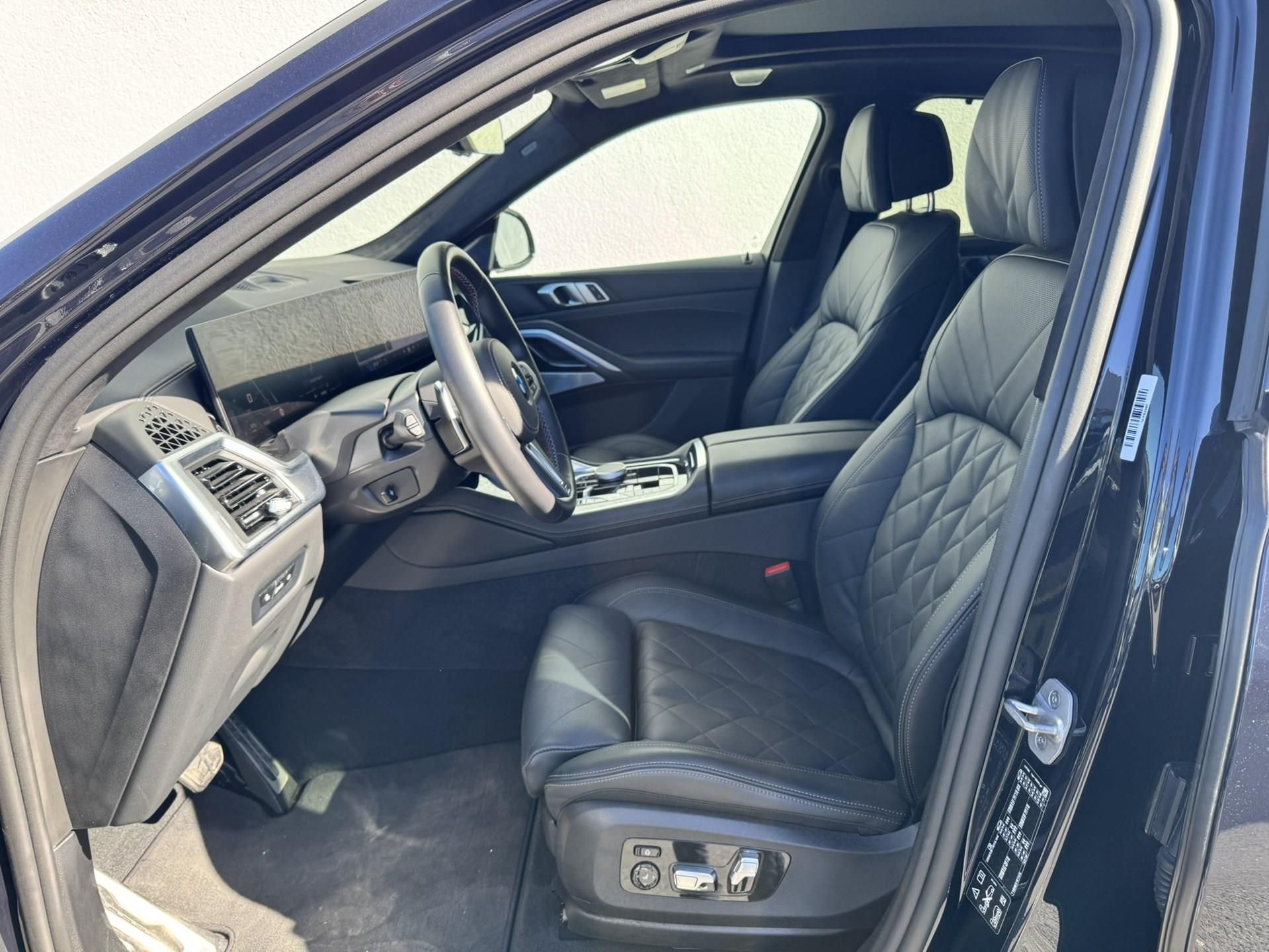 BMW X6, X6 M60i xDrive - fotka 6