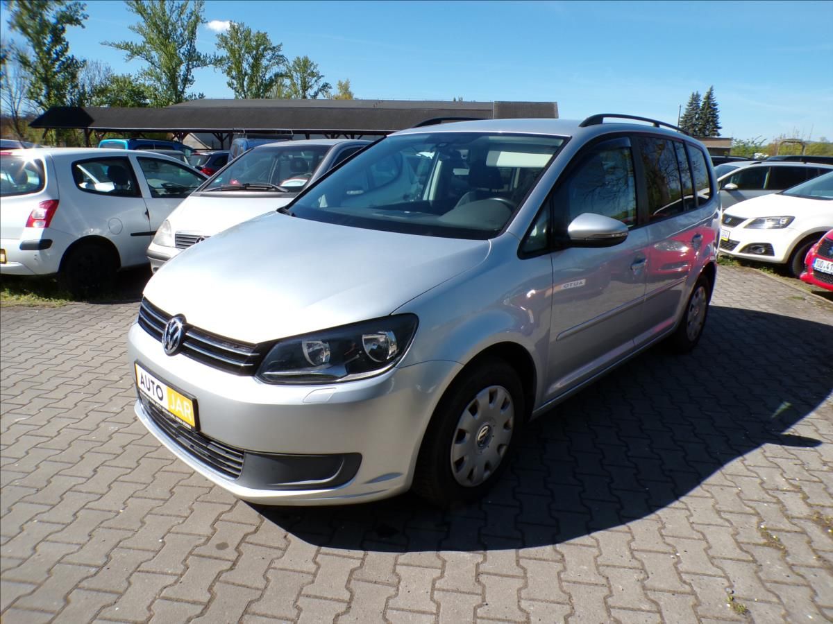 Volkswagen Touran, 1,6 TDI  DSG - fotka 2