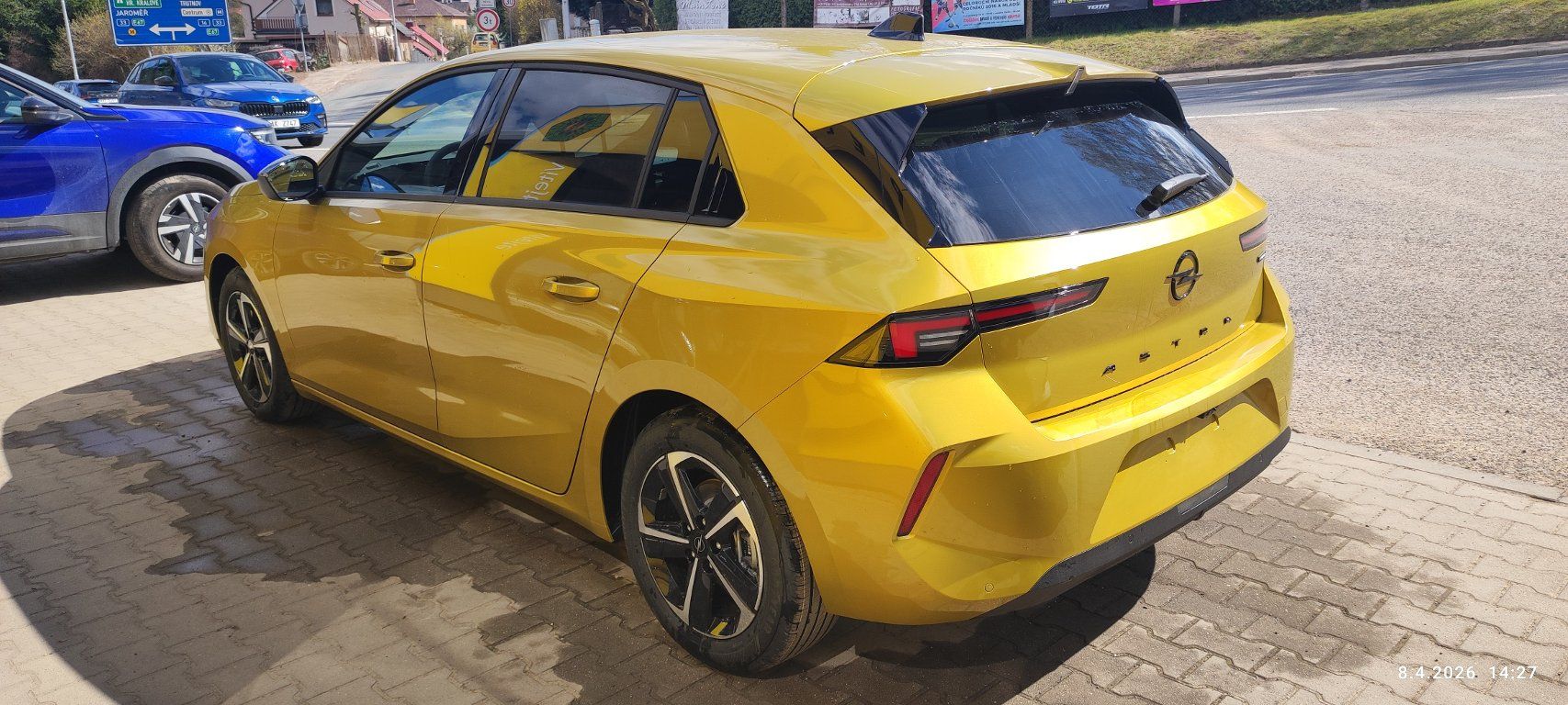 Opel Astra, HYBRID 1,2 TURBO EDITION 107kW - fotka 4
