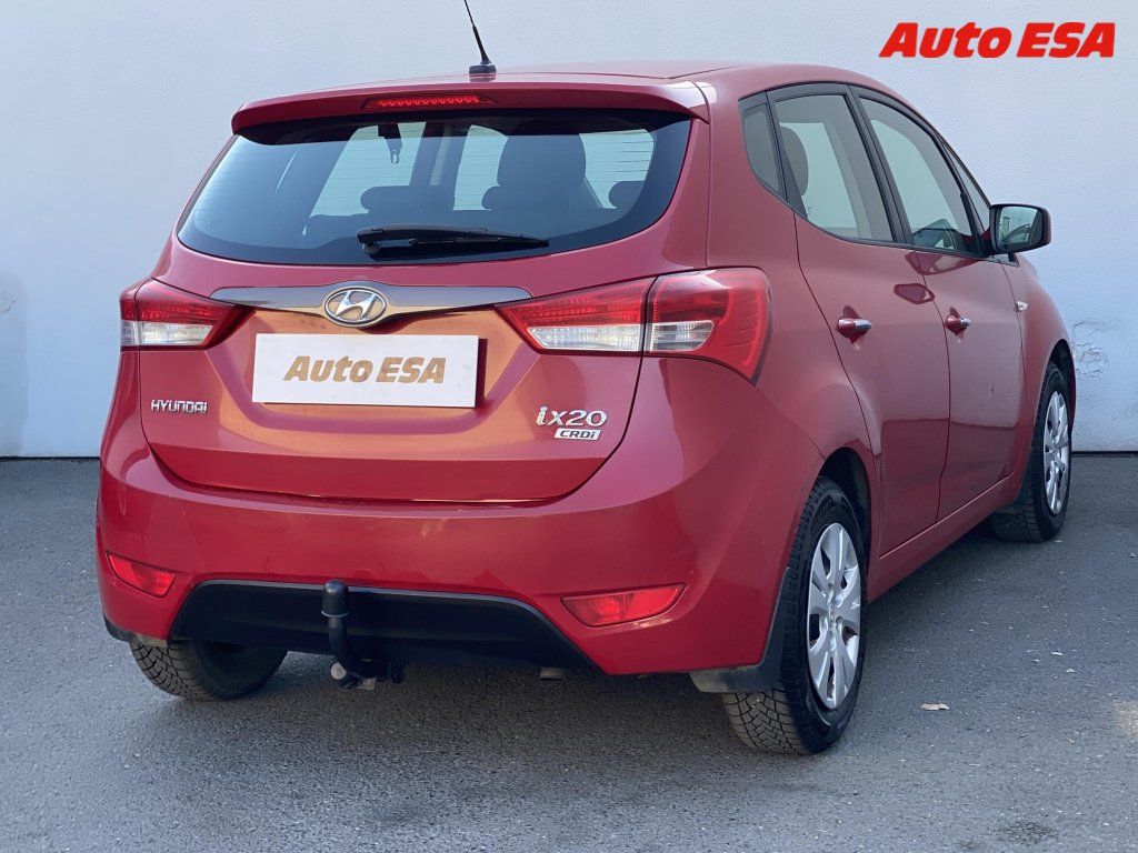 Hyundai ix20, 1.4 HDi,AC - fotka 4