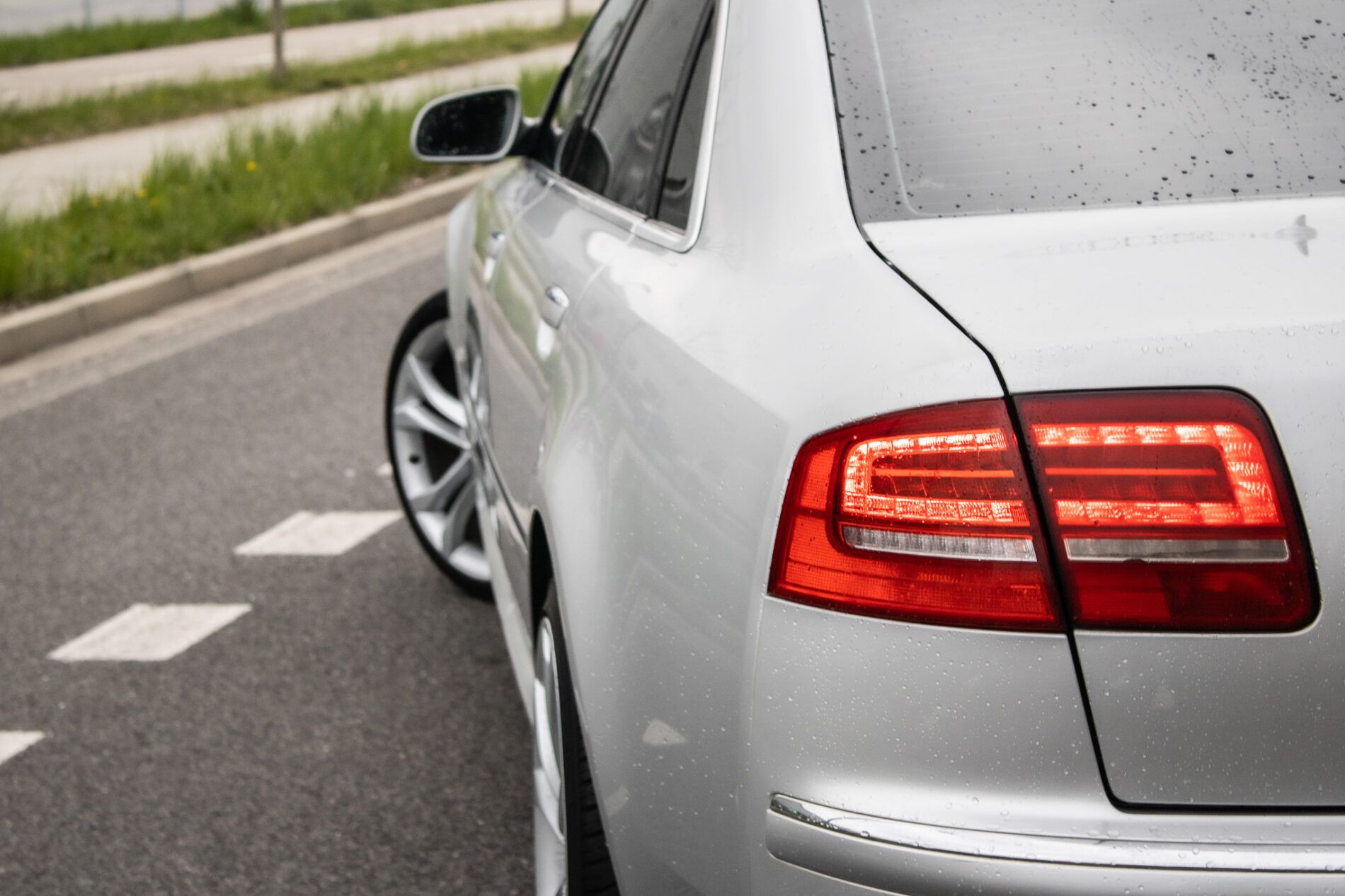 Audi A8 - fotka 5