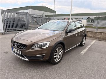 2,0 T5 AWD Momentum