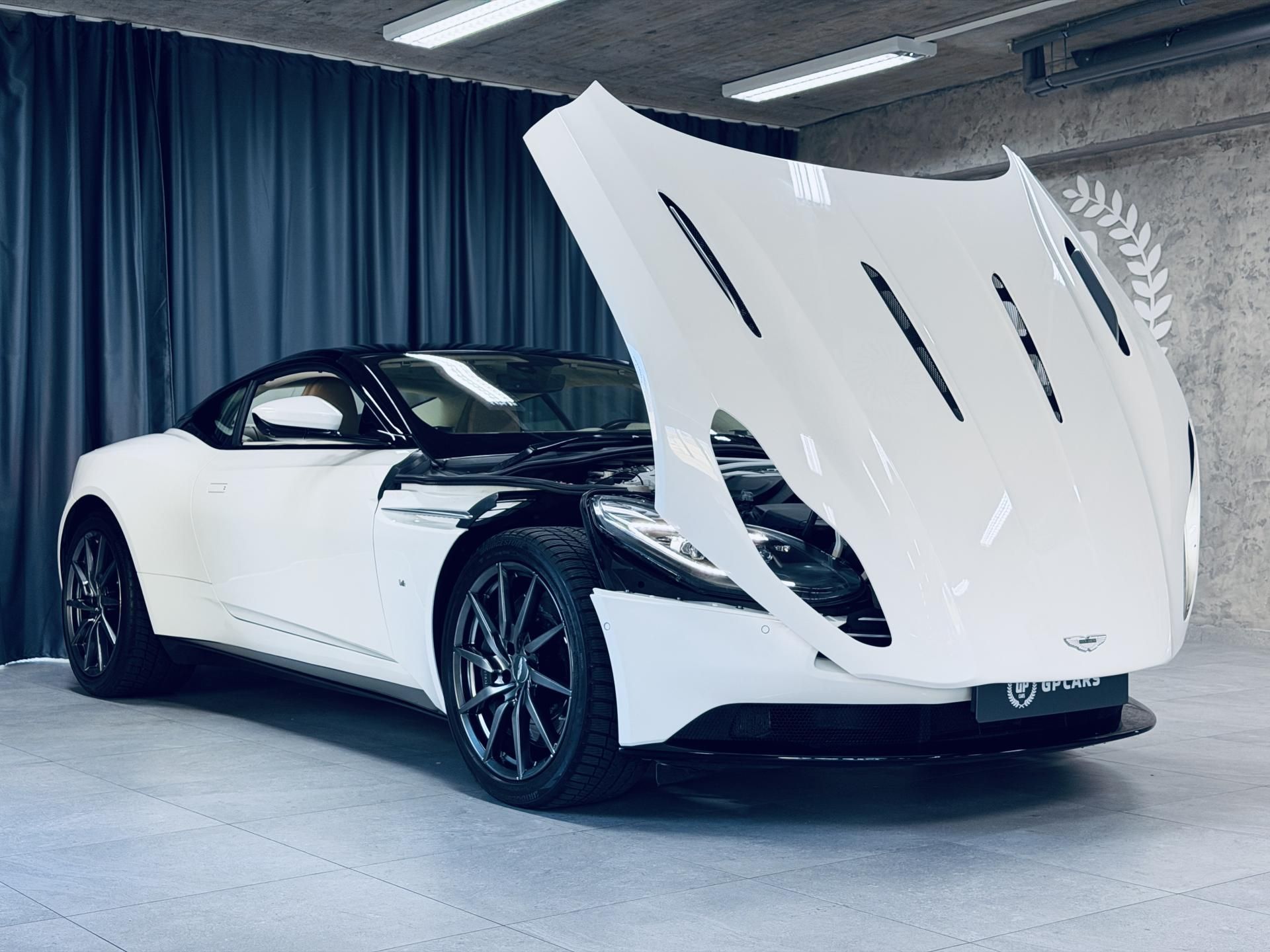 Aston Martin DB11, V12*5.2*B&O*360*TOP - fotka 2