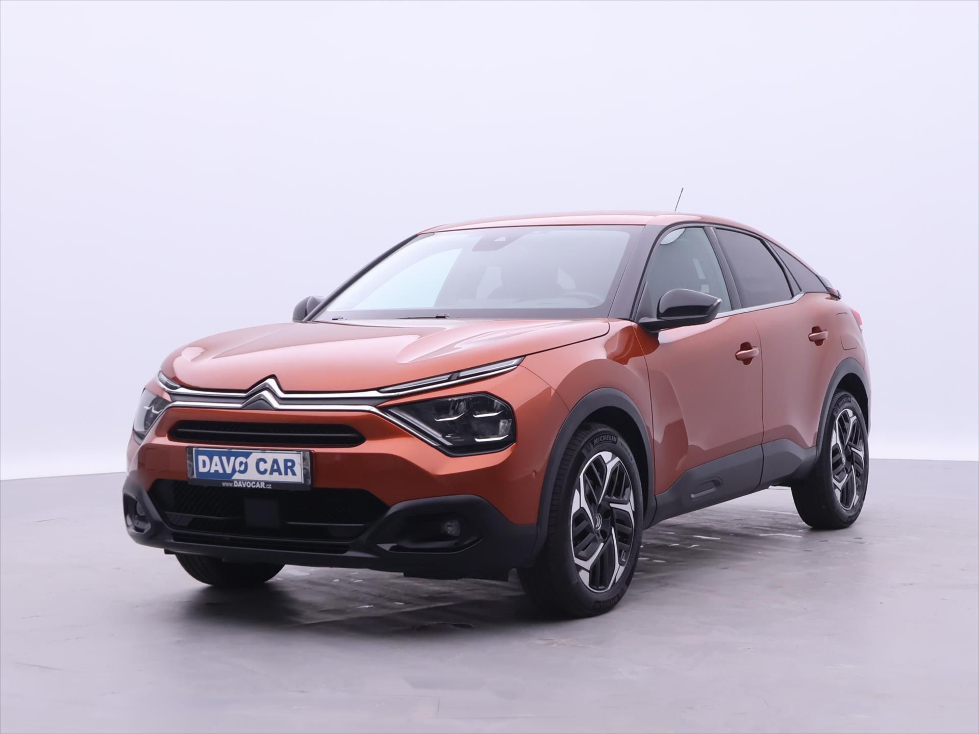 Citroën C4, 1,2 PureTech Shine AT Kůže HUD - fotka 3