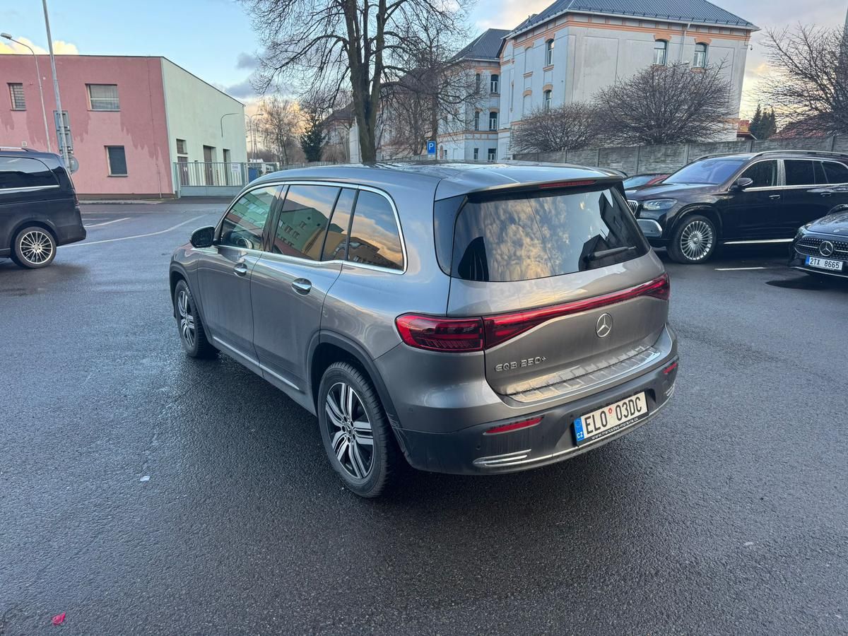 Mercedes-Benz EQB, 250+ - fotka 5