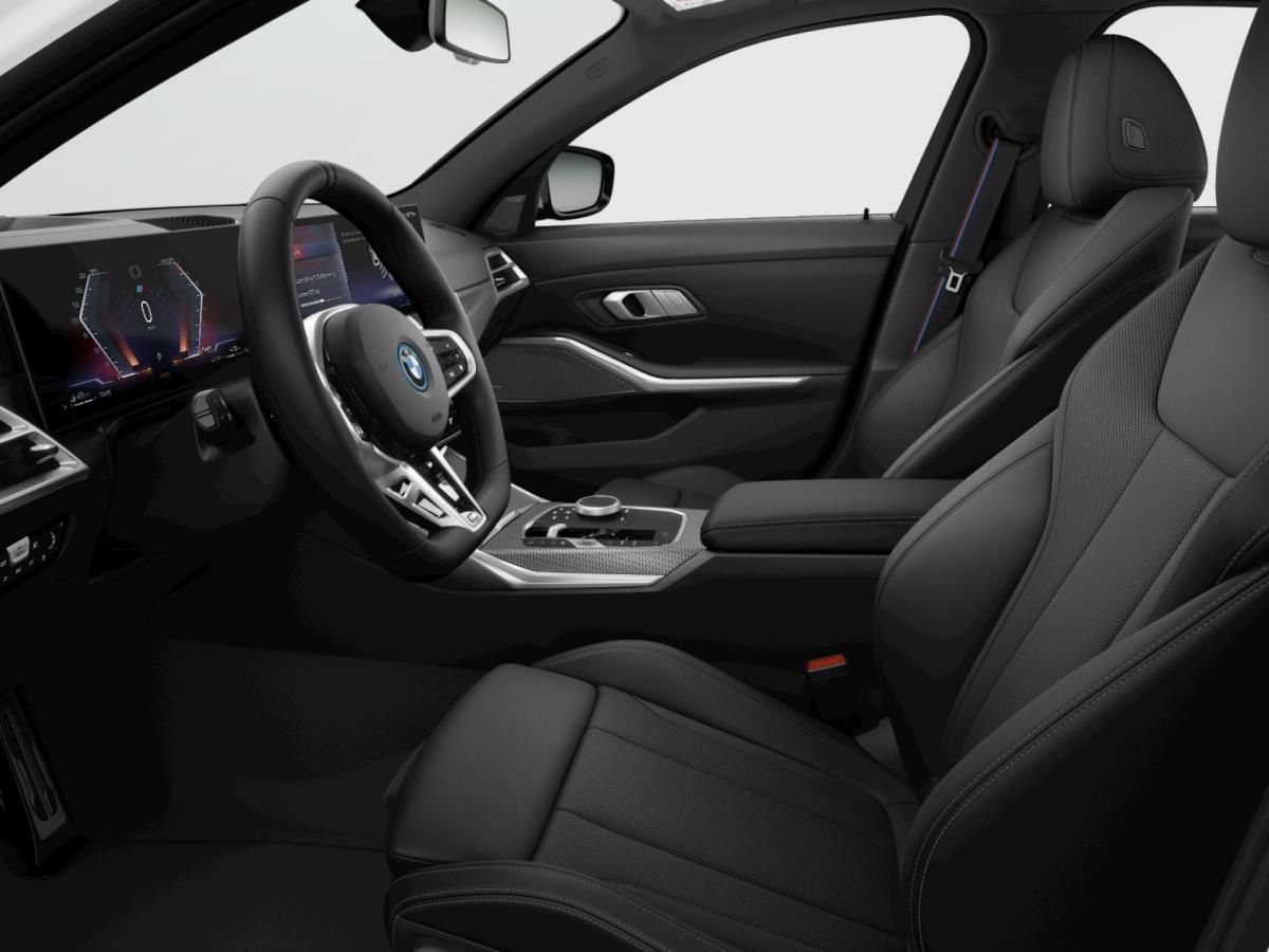 BMW Řada 3, 330e xDrive Sedan - fotka 6