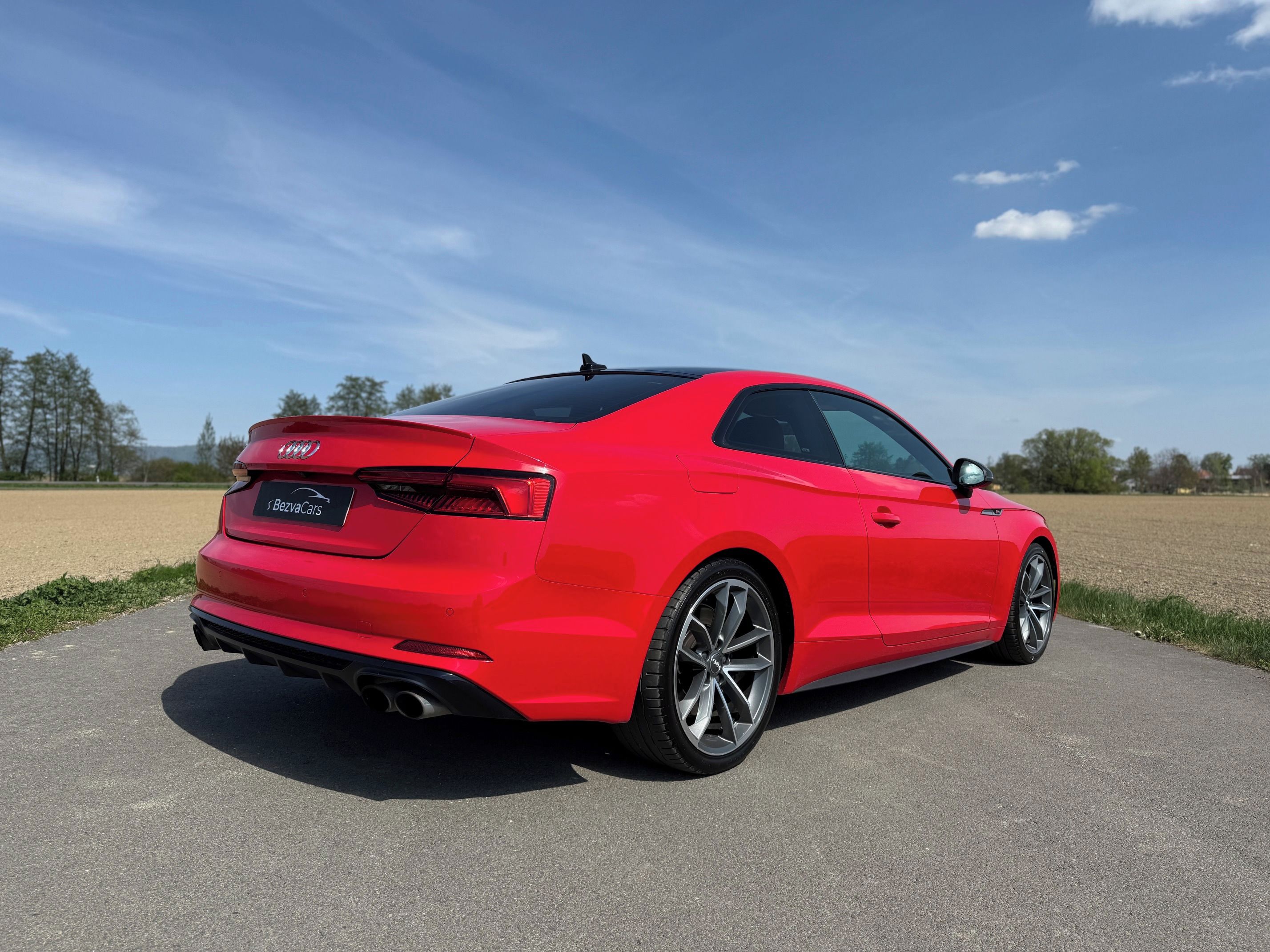 Audi S5, 3.0TFSI 260kW DPH 1. Maj. - fotka 3