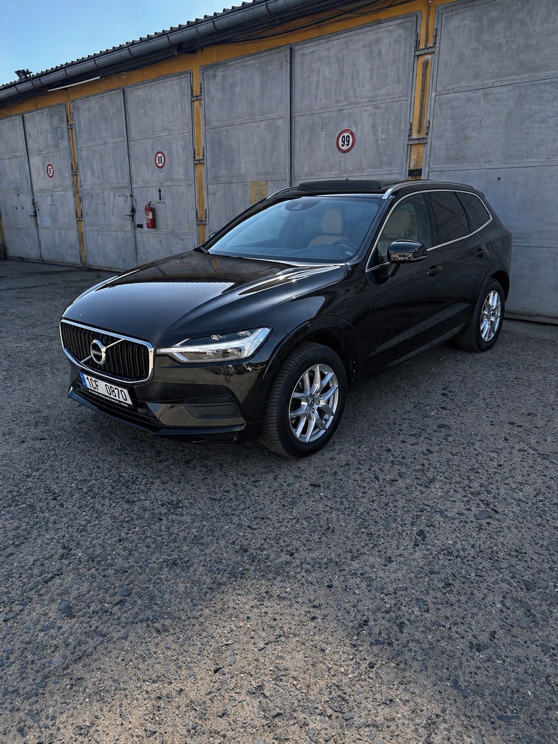 Volvo XC60, D4 4x4 - fotka 3
