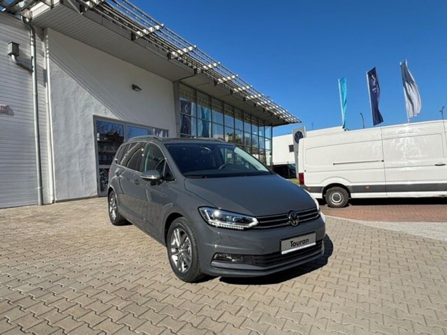 Volkswagen Touran, People 1,5 TSI EVO2 7DSG 110 k - fotka 2
