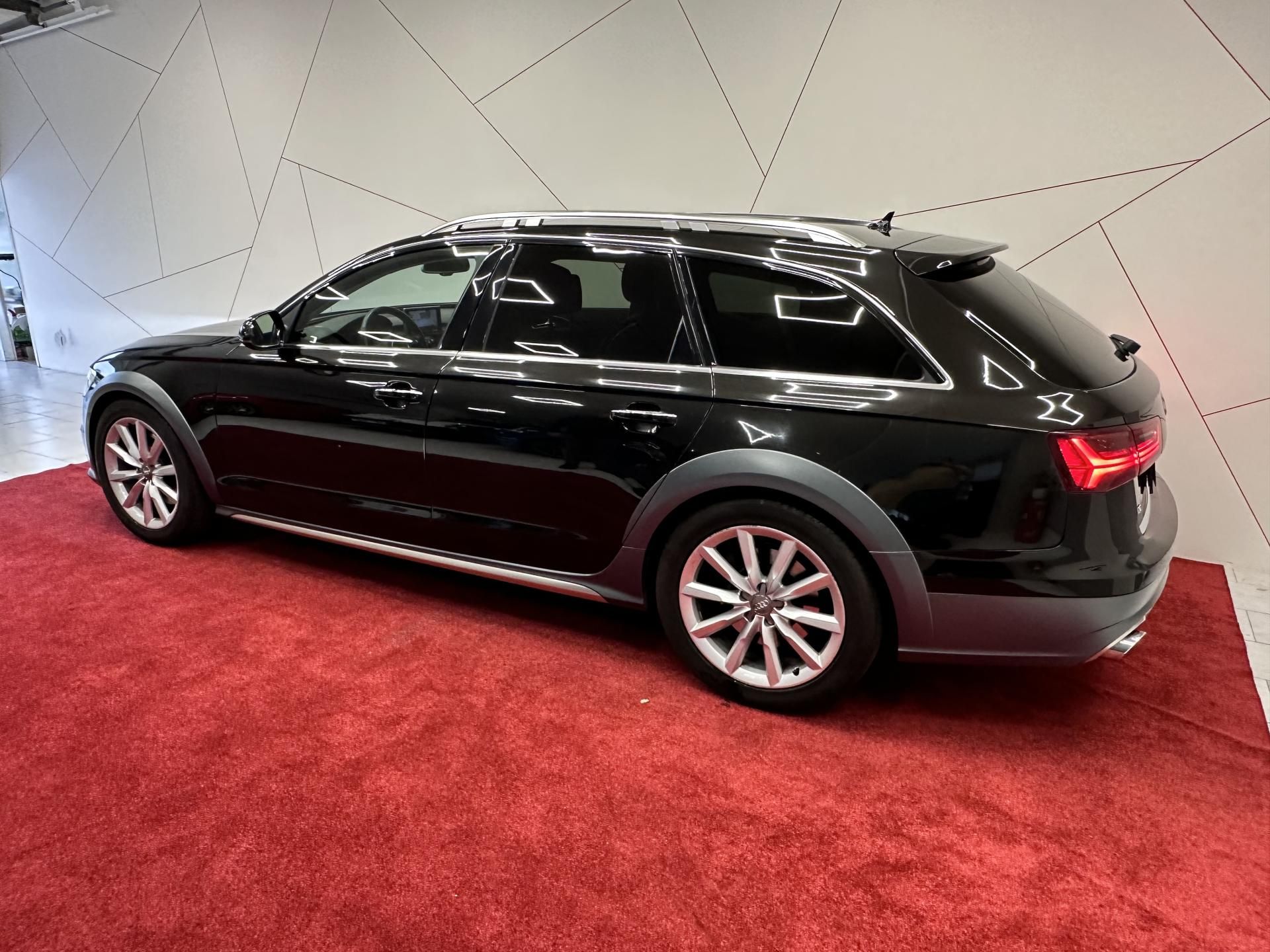 Audi A6 allroad, 3.0TDI QUATTRO*KEYLESS*CZ - fotka 3
