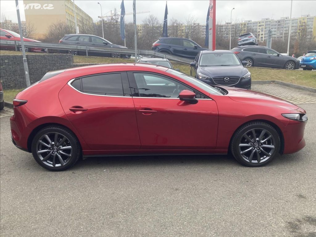 Mazda 3, Mazda 3 Hatchback e-Skyactiv X - fotka 4