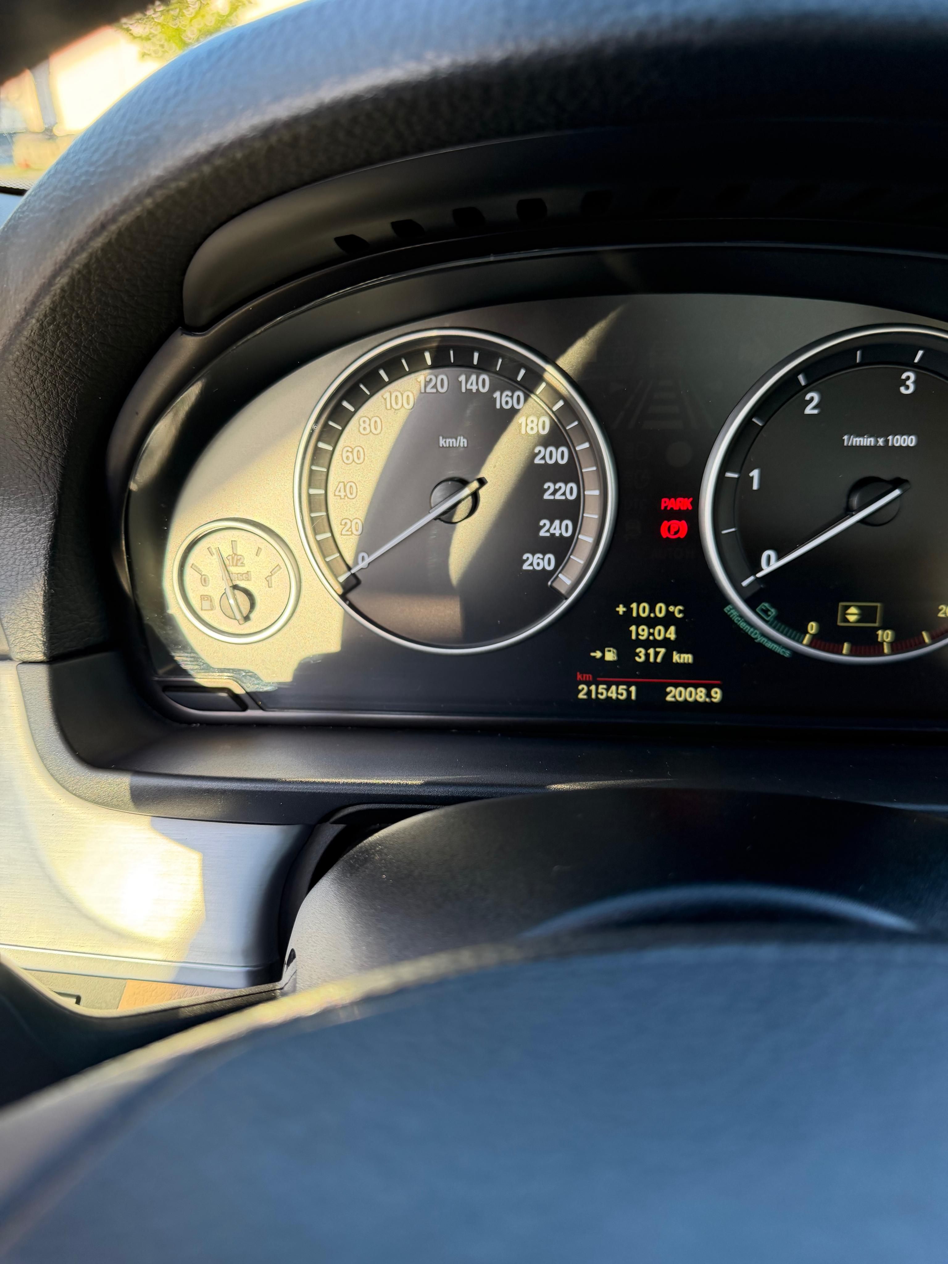 BMW Řada 5, 2.0 - fotka 6
