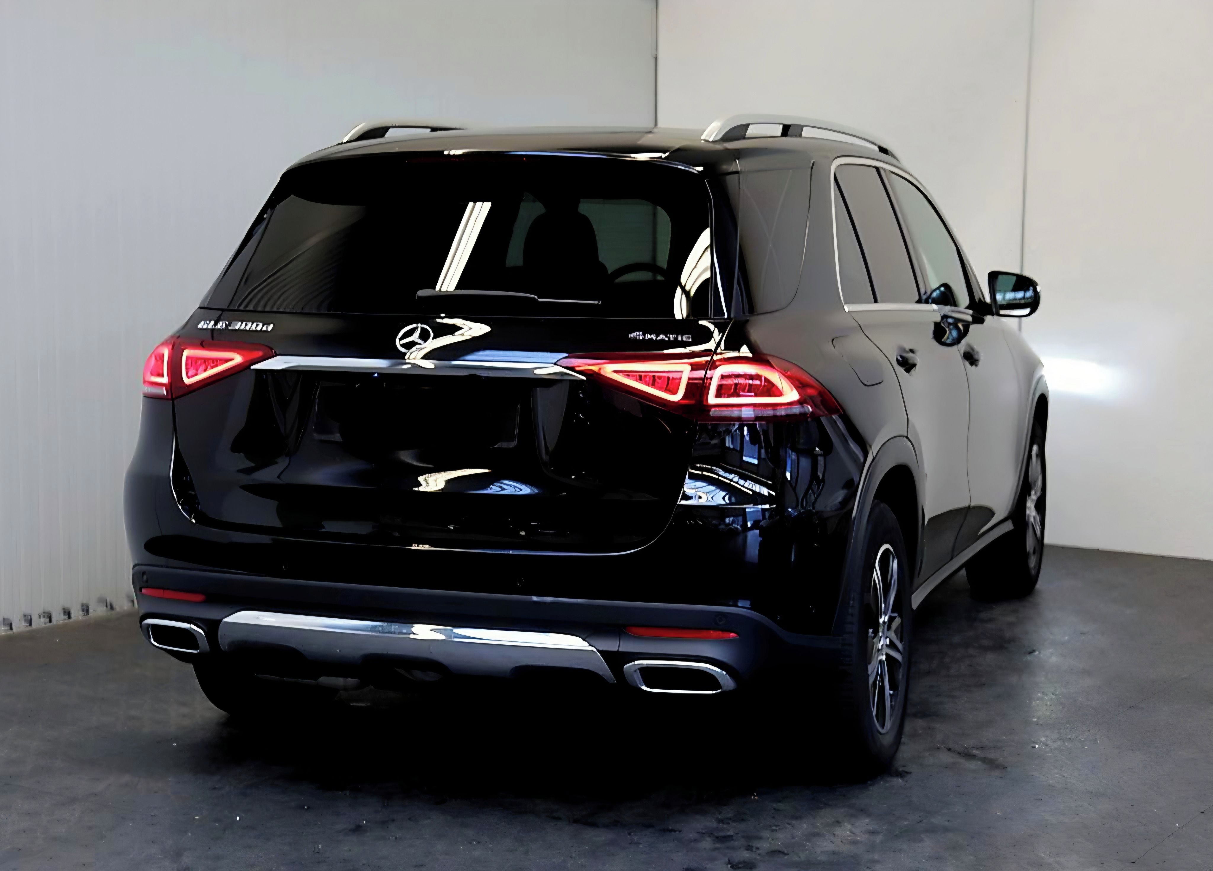 Mercedes-Benz GLE, 300d 4M AMG PANO TAŽNÉ ZÁRUKA