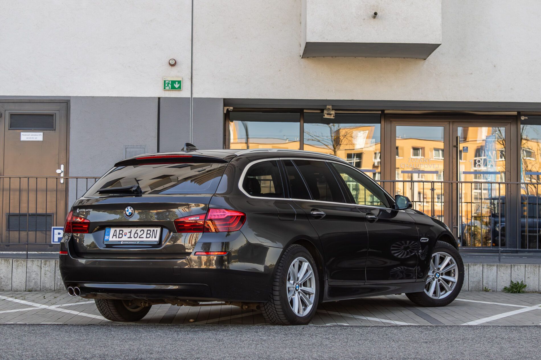 BMW, rad 5 Touring - fotka 6
