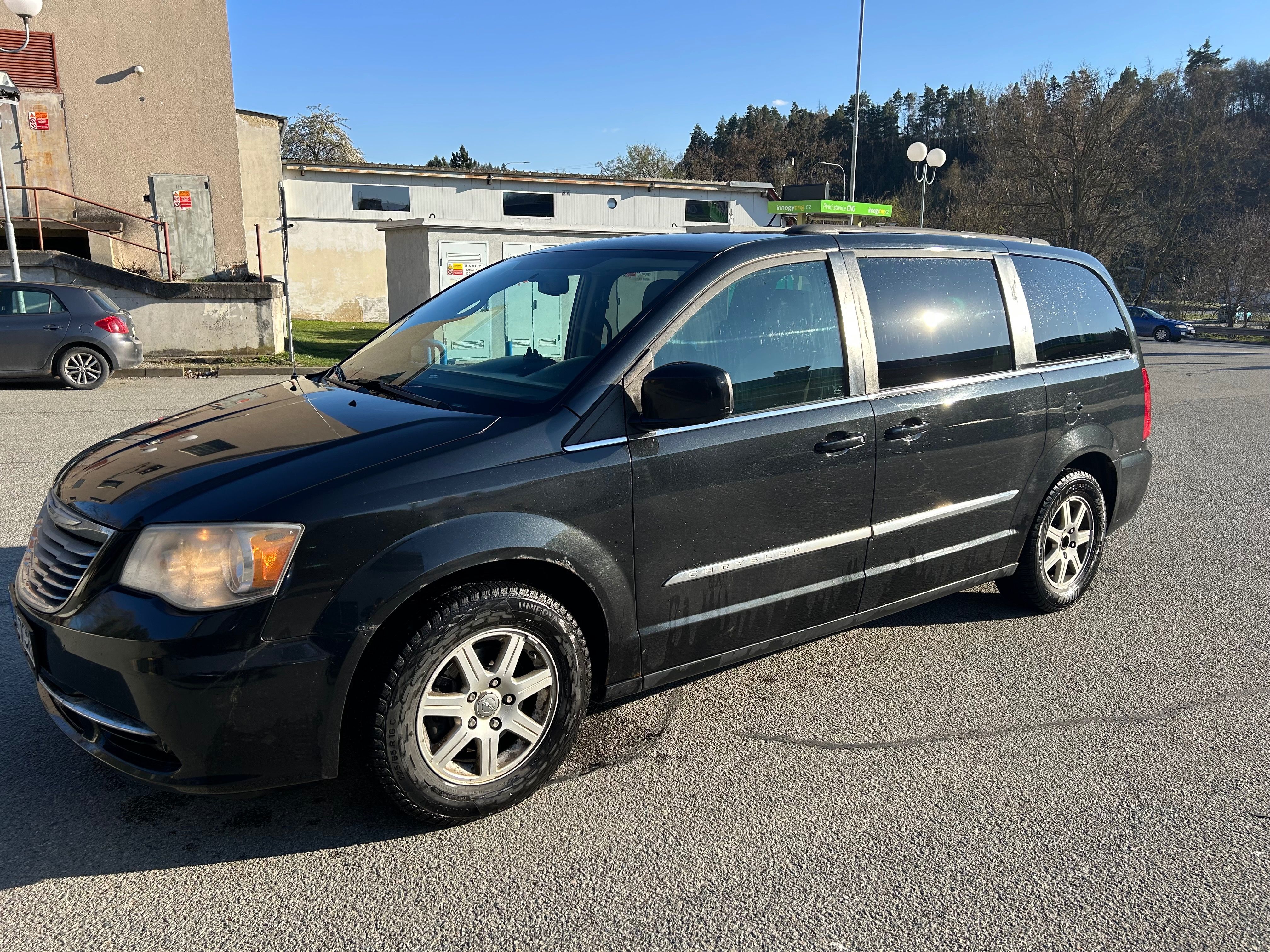 Chrysler Town & Country, LPG, DVD, AUTOMAT PO REPASU - fotka 4