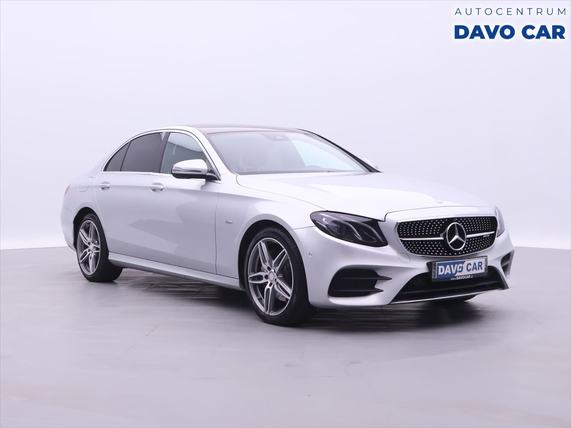 Mercedes-Benz Třídy E, 2,0 220d 143kW AMG Burmester
