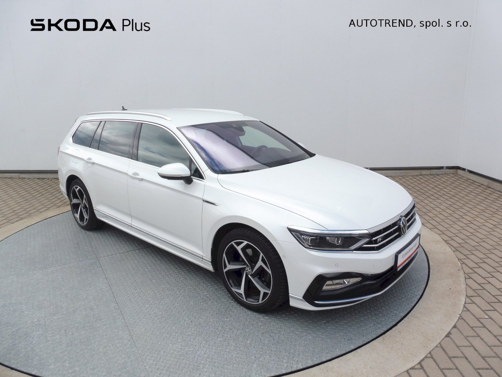 Volkswagen Passat, Variant Elegance 2,0 TDI 147kW - fotka 2