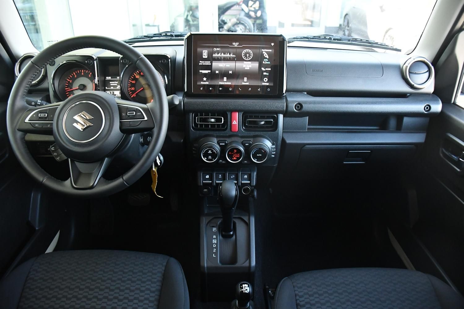 Suzuki Jimny, 1,5 GLX AUTOMAT, 4X4 LONG - fotka 5