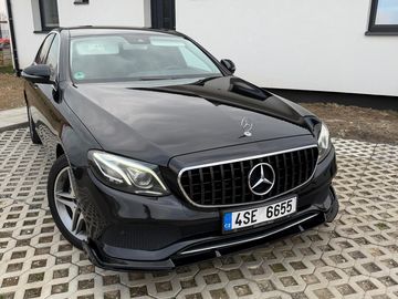Mercedes-Benz 220d W213