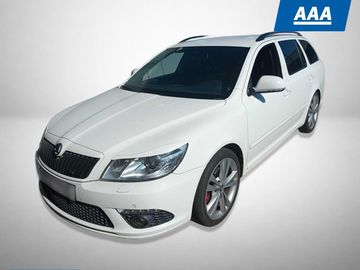 RS 2.0 TSI, Navi