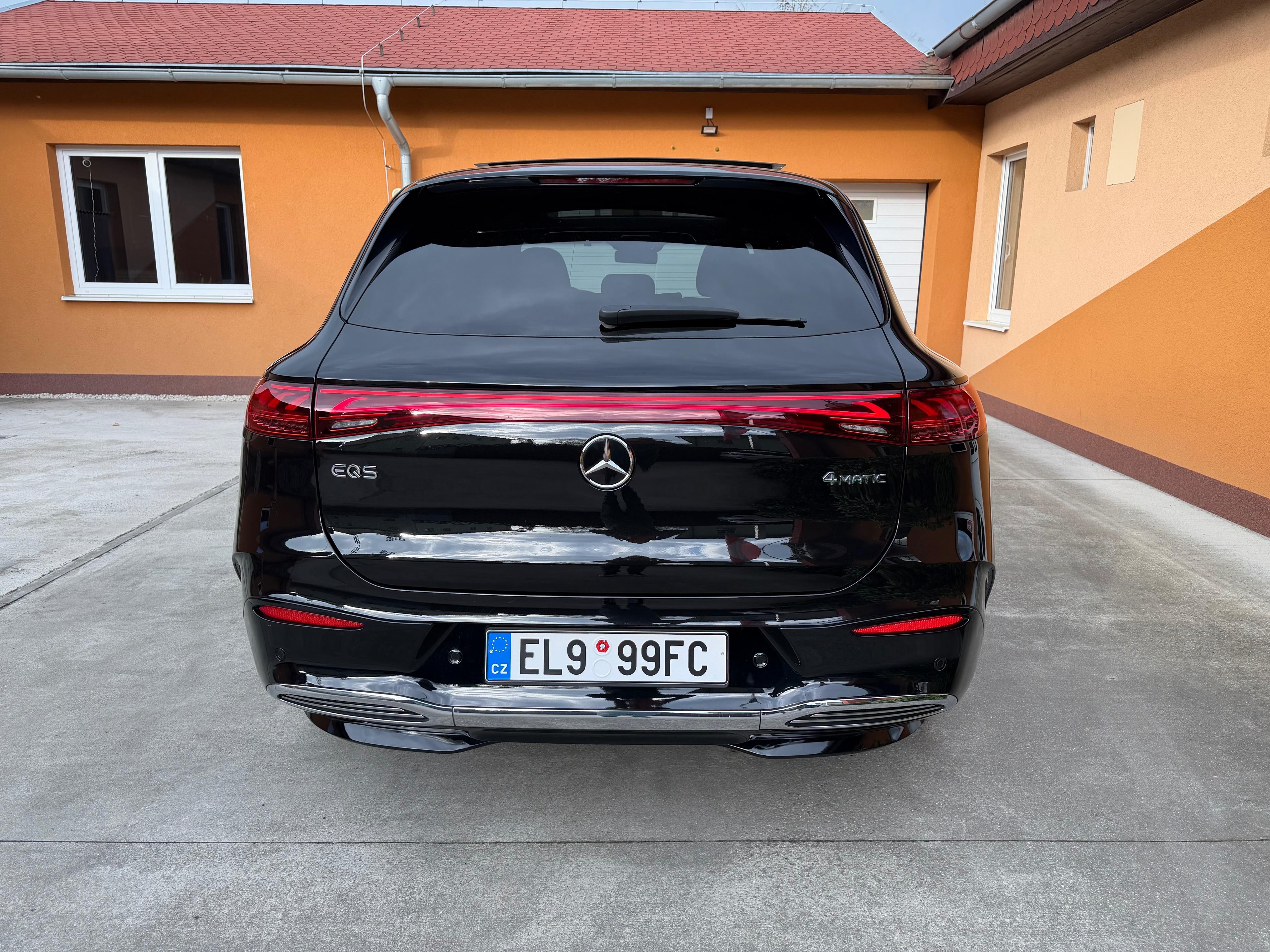 Mercedes-Benz EQS, SUV 450 4M 7míst ZárukaDo2031 - fotka 5