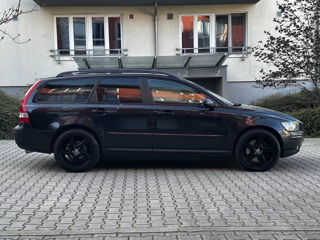 Volvo V50, D5 2.4 D 132kW Kůže Navi Xenon - fotka 3