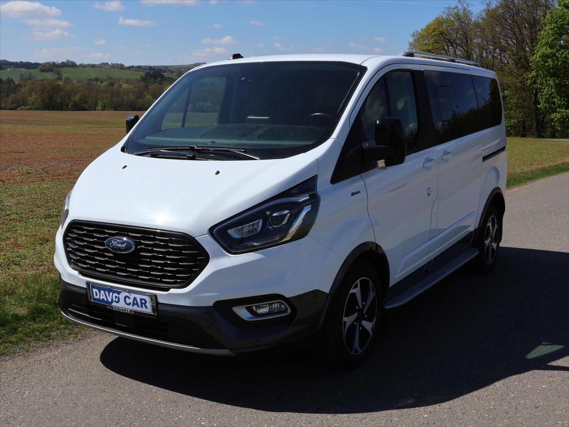 Ford Tourneo Custom, 2,0 TDCI 136kW Active 1Maj DPH - fotka 3