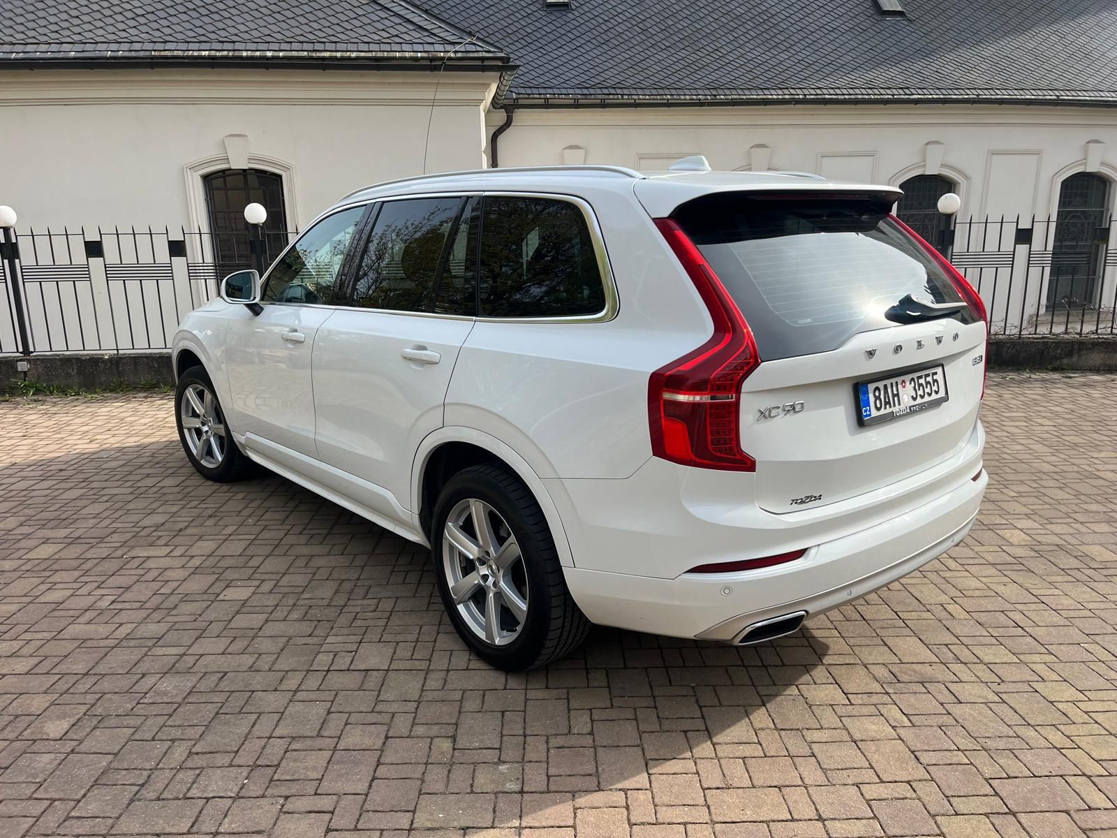 Volvo XC90, Momentum B5 2.0d / DPH / - fotka 3